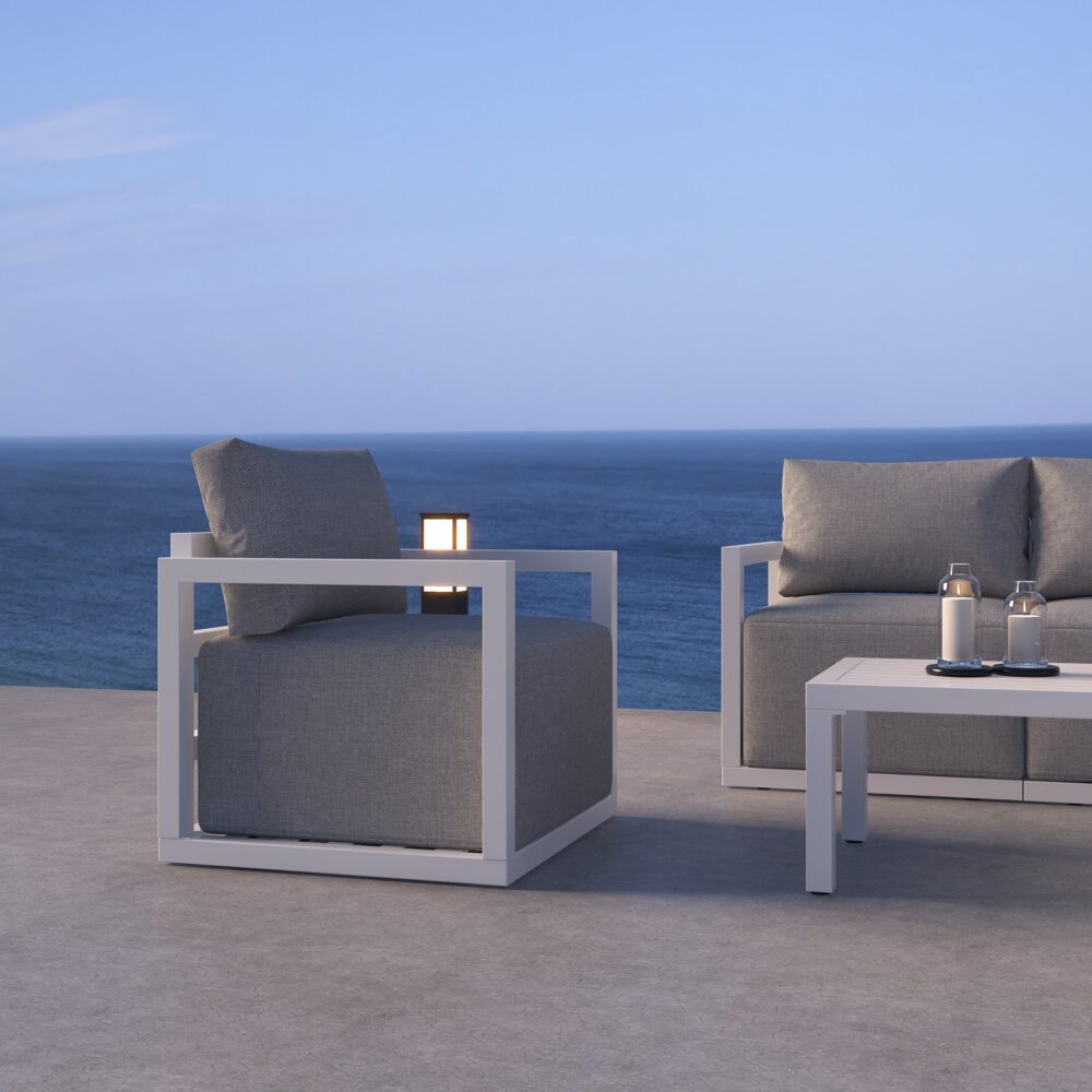 Alfresco Serenity Outdoor Lounge Set – White