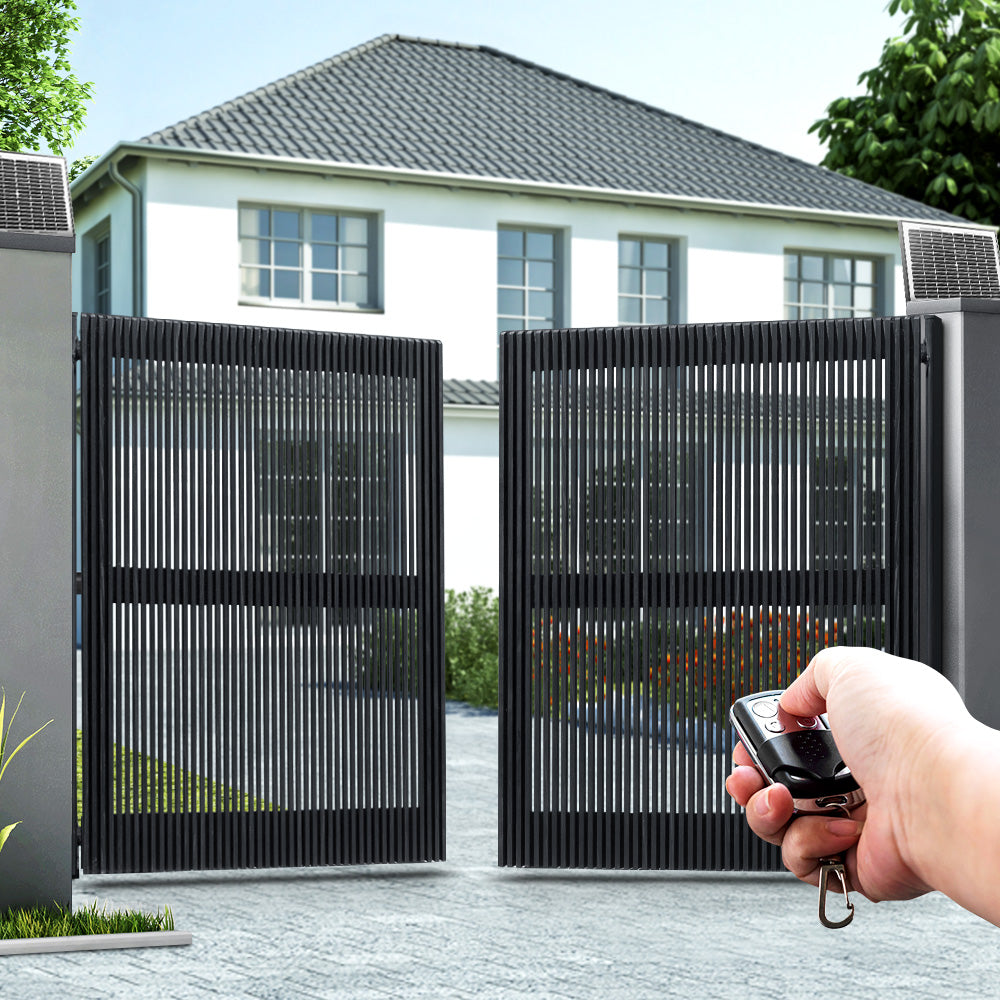 LockMaster Swing Gate Opener Auto 20W Solar Power Electric Remote Control 800KG